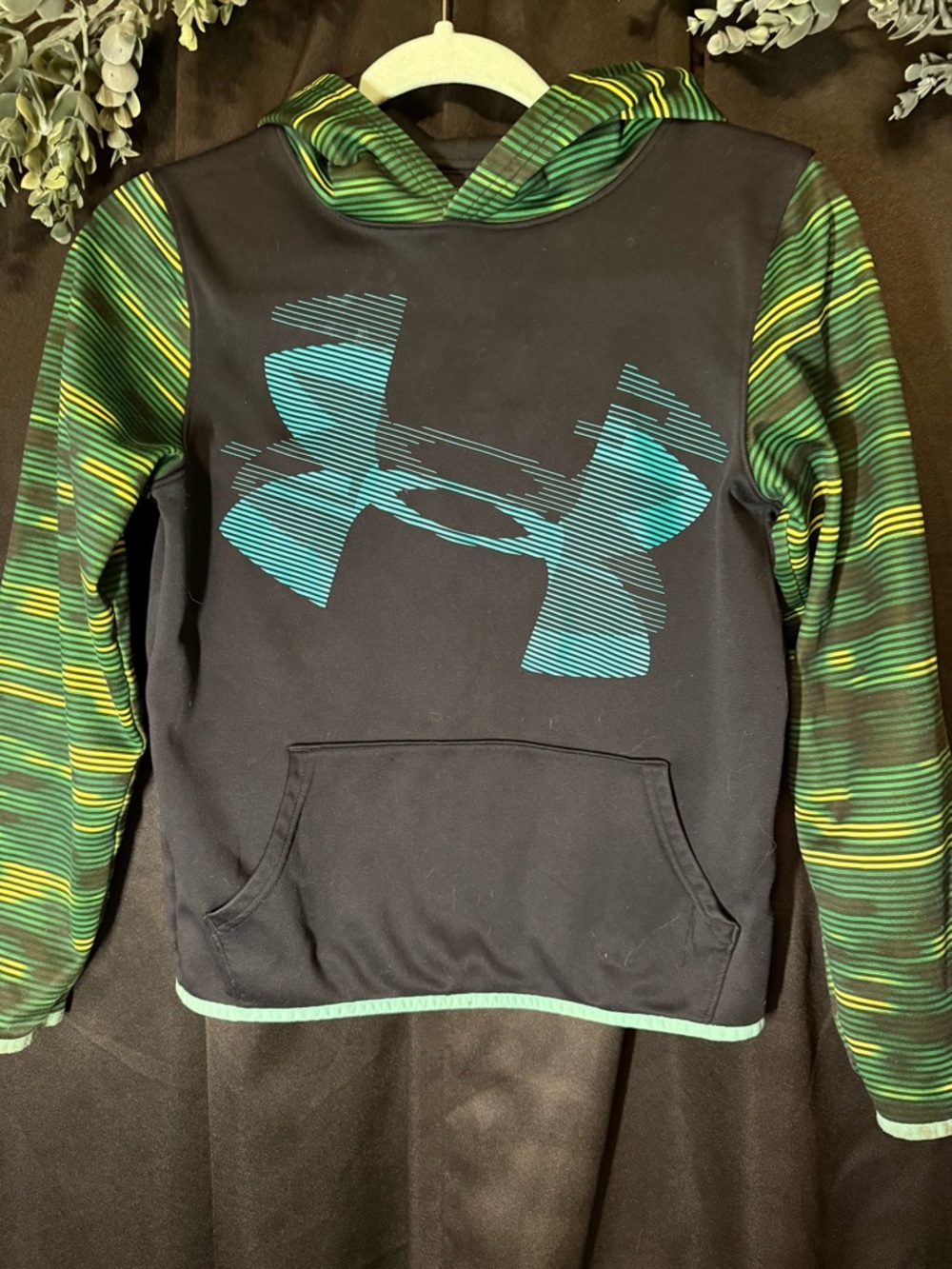 Under Armour Black Hoodie with Green Striped Sleeves and Teal Logo size Large